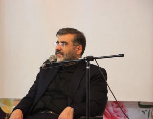 تصویر مردم ایران ردای امامت را بر دوش کشیدند
