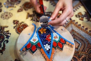 تصویر پرداخت تسهیلات مشاغل خانگی به ۲۰۱ طرح صنایع‌دستی در البرز