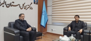 تصویر تسریع در توزیع ابلاغیه‌های قضایی البرز با بهره‌گیری از ظرفیت شبکه پستی