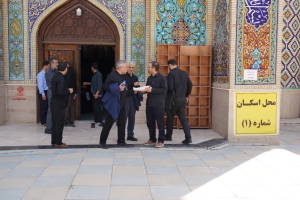 تصویر بازدید رئیس دانشگاه آزاد اسلامی استان البرز از محل‌های اسکان زائران در دانشگاه آزاد اسلامی واحد کرج