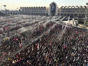 تصویر نمازی به شکوه ایران