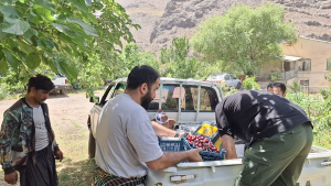 تصویر کشاورزان طالقان با نذر محصولات باغی و لبنی، پشتوانه موکب شهدای طالقان شدند