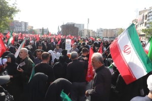 تصویر حضور علی حدادی، در مراسم تشییع پیکر مطهرامام سیّدعلی خامنه‌ای