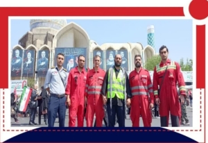 تصویر حضور آتش‌نشانان کرج در موکب شهرداری تهران