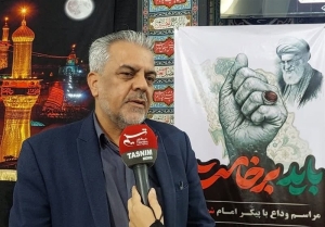 تصویر وحدت مردم رمز استمرار راه قائد شهید امت است