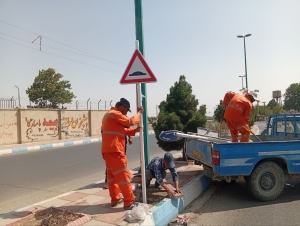 تصویر نصب تابلوهای ترافیکی جدید در معابر سطح شهر گلسار