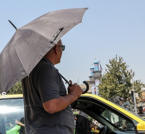 تصویر ماندگاری هوای گرم در البرز؛ احتمال گرمازدگی گروههای حساس