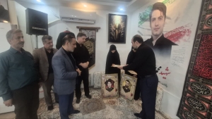 تصویر خانواده‌های معظم شهدا، پرچمداران واقعی فرهنگ ایثار و مقاومت هستند