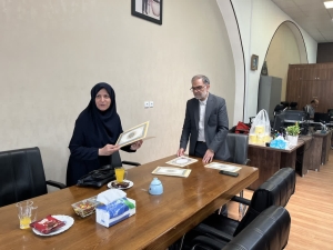 تصویر تقدیر مسئولان بهزیستی کرج از اقدامات عام‌المنفعه بنیاد فاتح